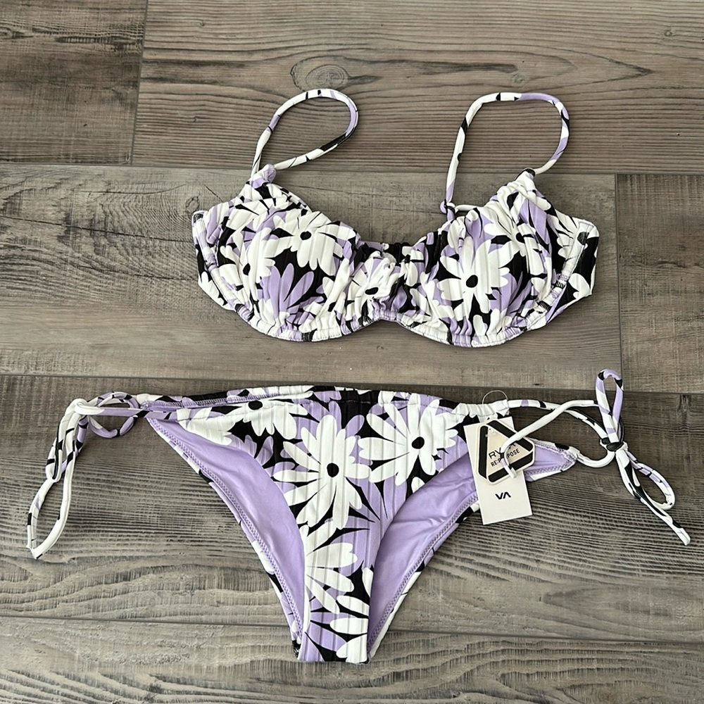 RVCA SWIM SUIT